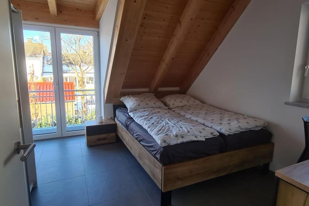 Moderne Ferienunterkunft/Wohnung Burgthann Zewnętrze zdjęcie