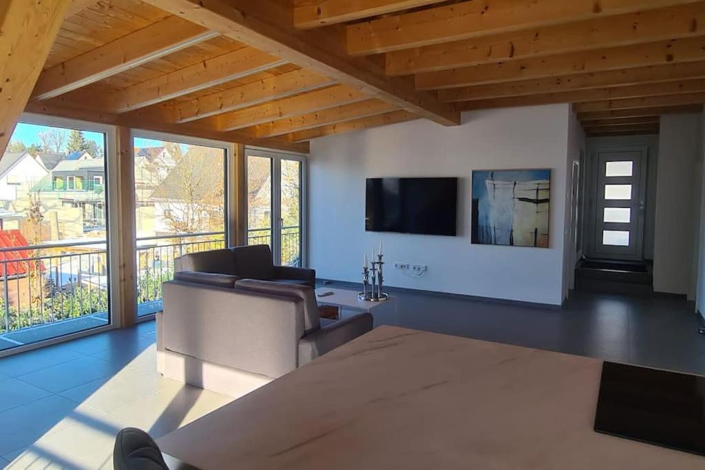 Moderne Ferienunterkunft/Wohnung Burgthann Zewnętrze zdjęcie