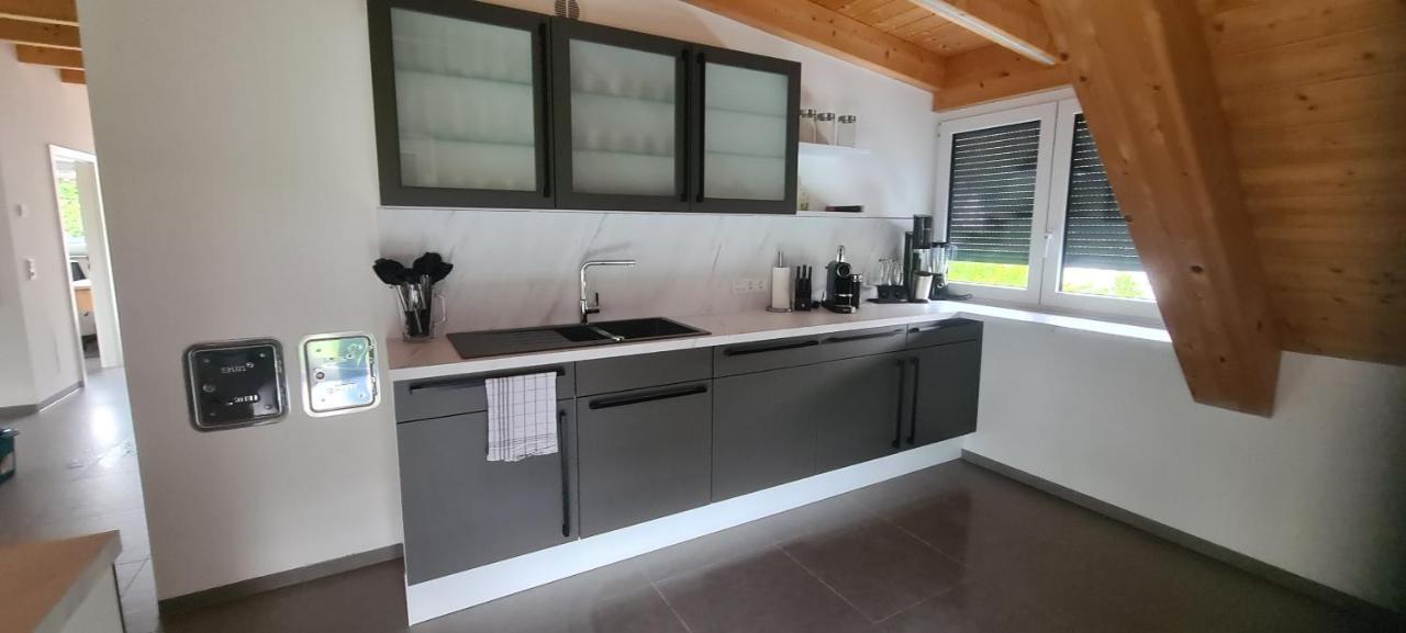 Moderne Ferienunterkunft/Wohnung Burgthann Zewnętrze zdjęcie